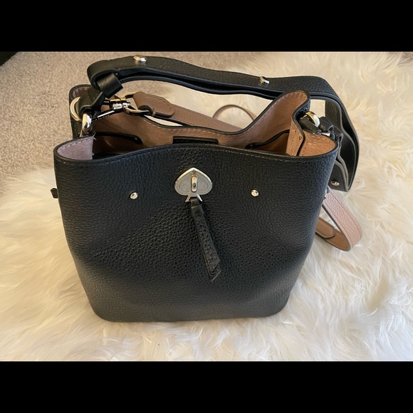 Kate Spade Purse - Picture 2 of 5